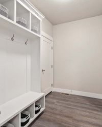 11-Mudroom