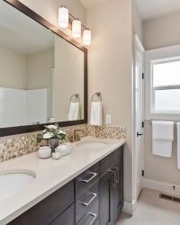 25-Bathroom