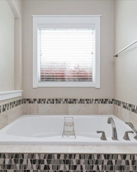23-Master-Bathroom