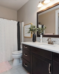 32-Bathroom