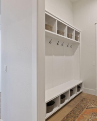 21-Mud-Room